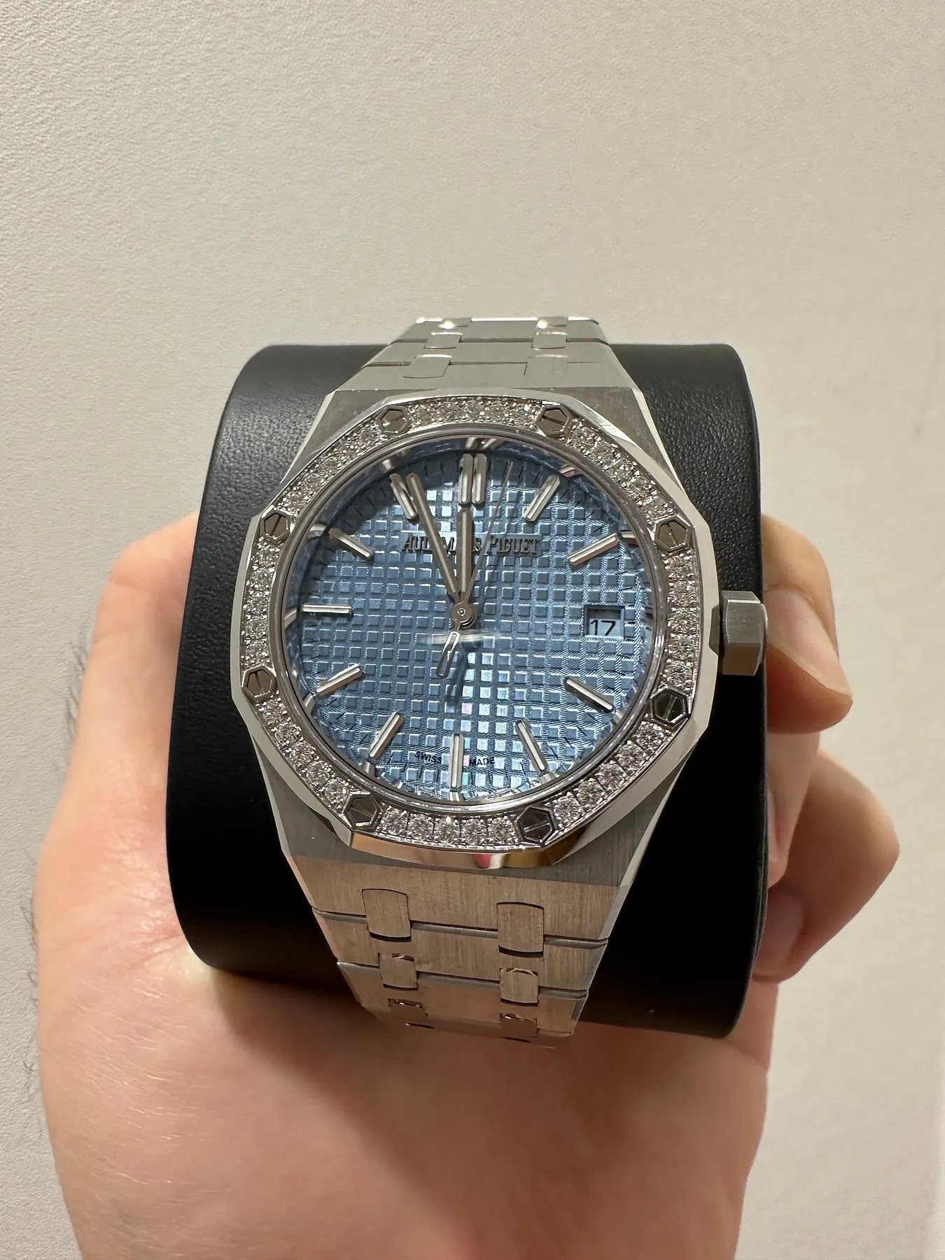 오데마피게 로얄오크 아이스블루 37mm 다이아 15551ST 2025 사진 5