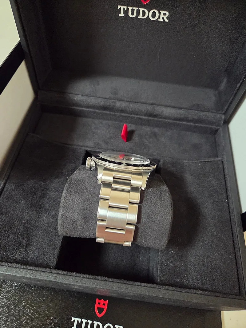 튜더 블랙베이 GMT 41mm 스틸 펩시 베젤 블랙다이얼 2019 사진 5