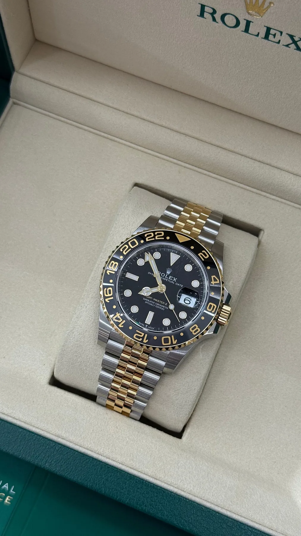 롤렉스 GMT 마스터 II 126713GRNR 타이거 꿀벌 2026 사진 7