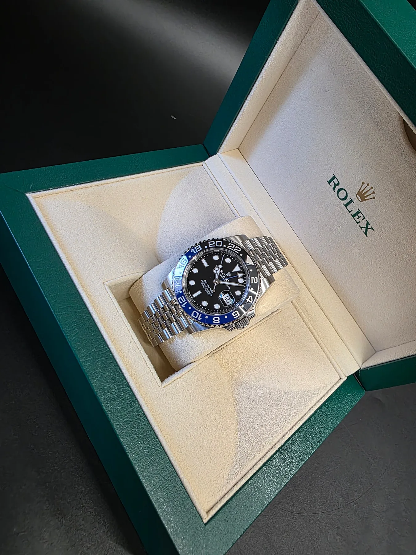 롤렉스 GMT 마스터2 40mm 블랙 스틸 쥬빌리 배트걸 126710BLNR 2024 사진 2