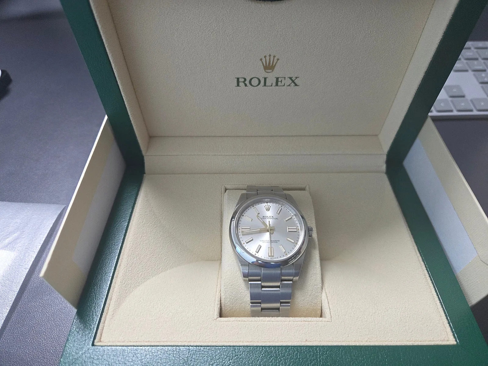 롤렉스 오이스터 퍼페츄얼 실버 41mm 2021 사진 5