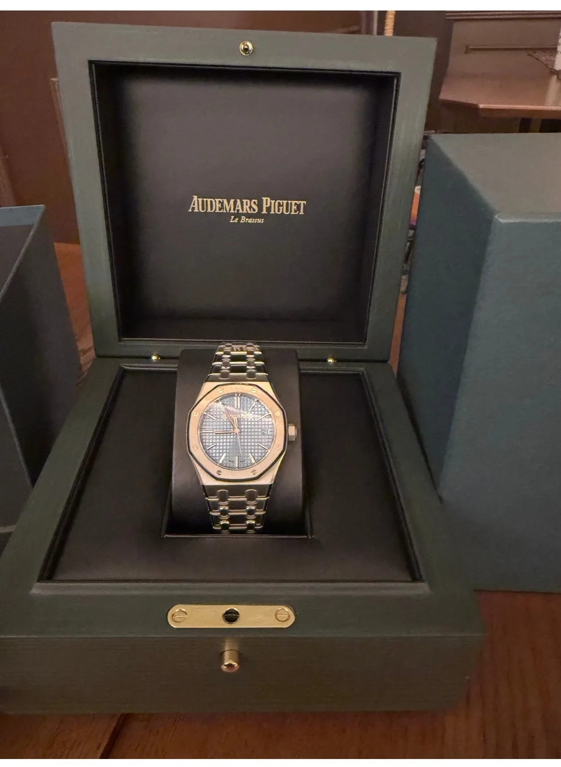 오데마피게 로얄오크 15550ST 스카이블루 37mm 2026 사진 1