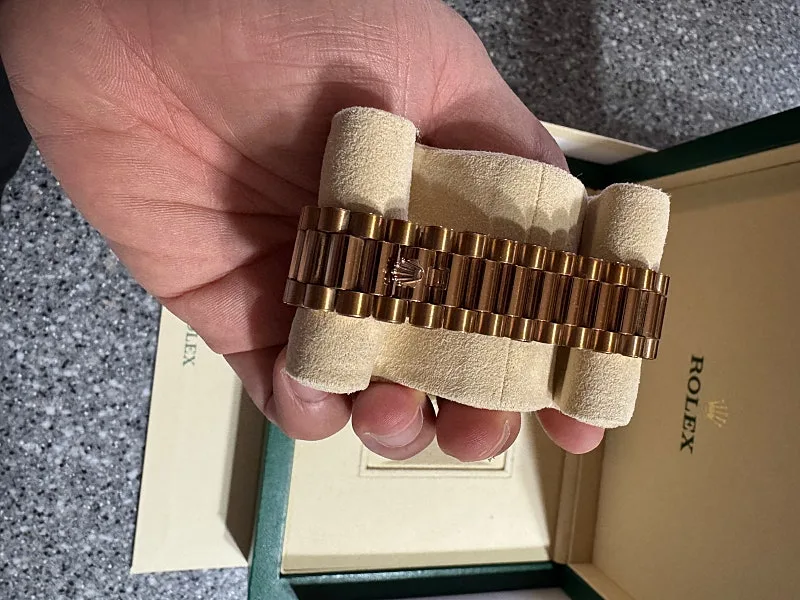 롤렉스 데이데이트 올리브그린 베젤다이아 40mm 2022 사진 7