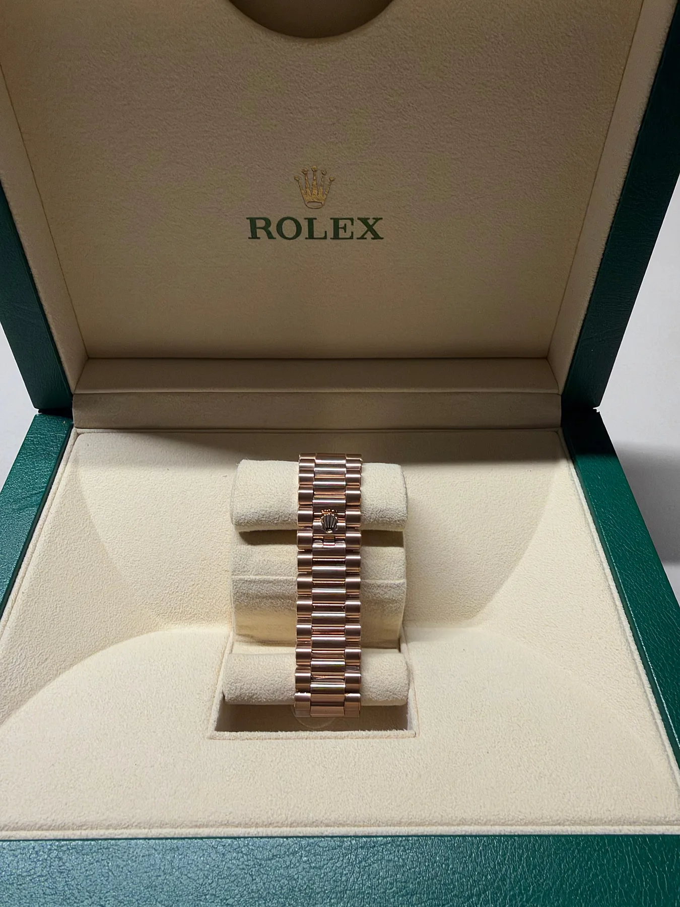 롤렉스 데이데이트 올리브그린 40mm 228235 2024 사진 4