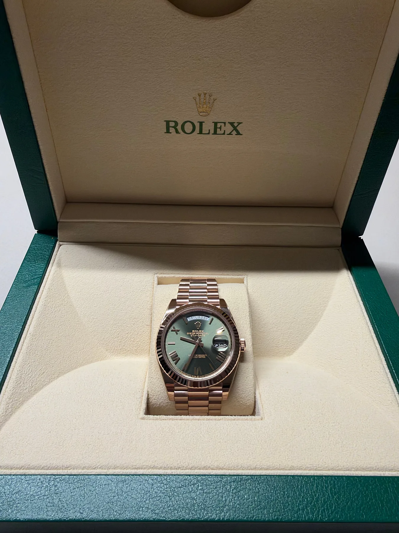 롤렉스 데이데이트 올리브그린 40mm 228235 2024 사진 6
