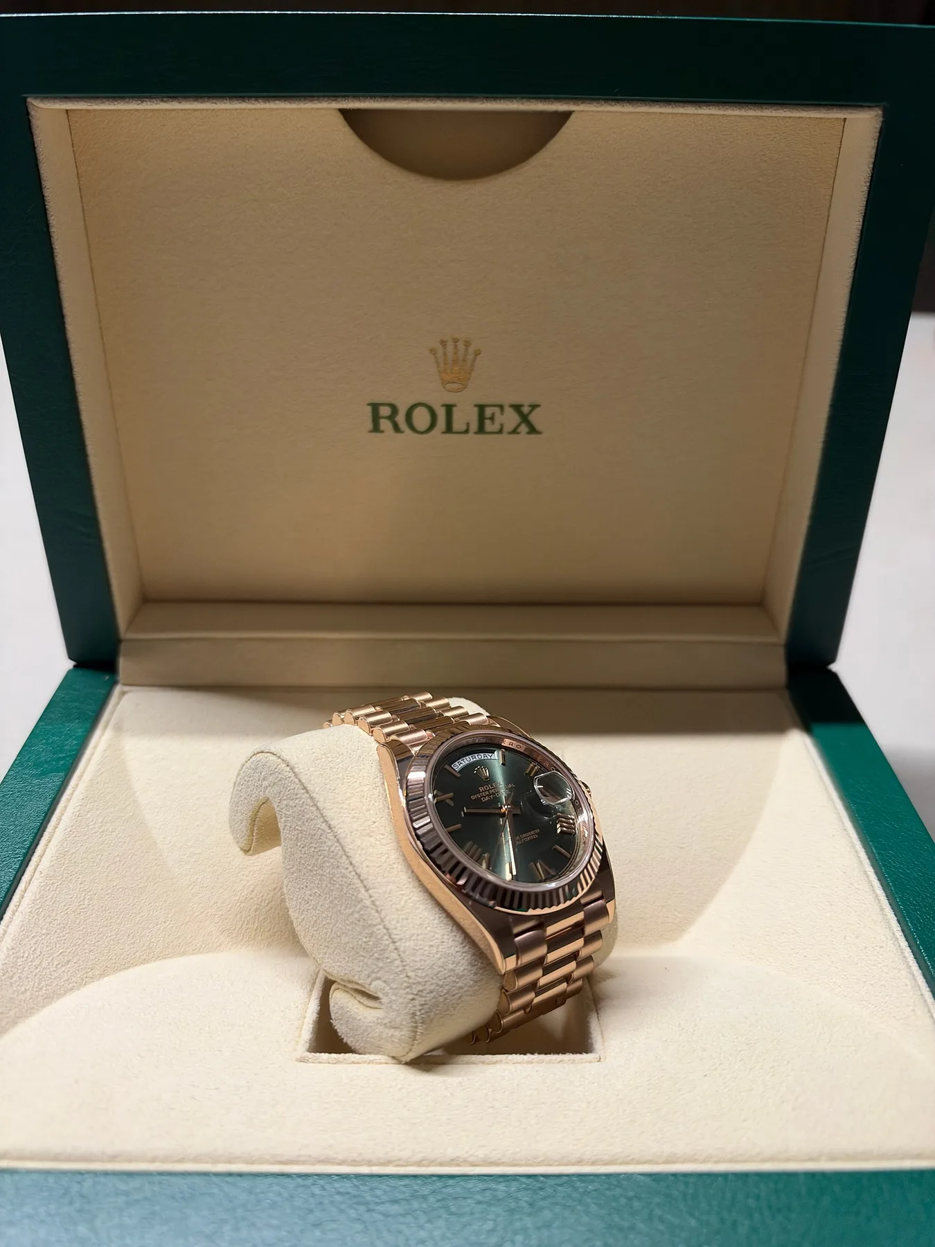 롤렉스 데이데이트 올리브그린 40mm 228235 2024 사진 7