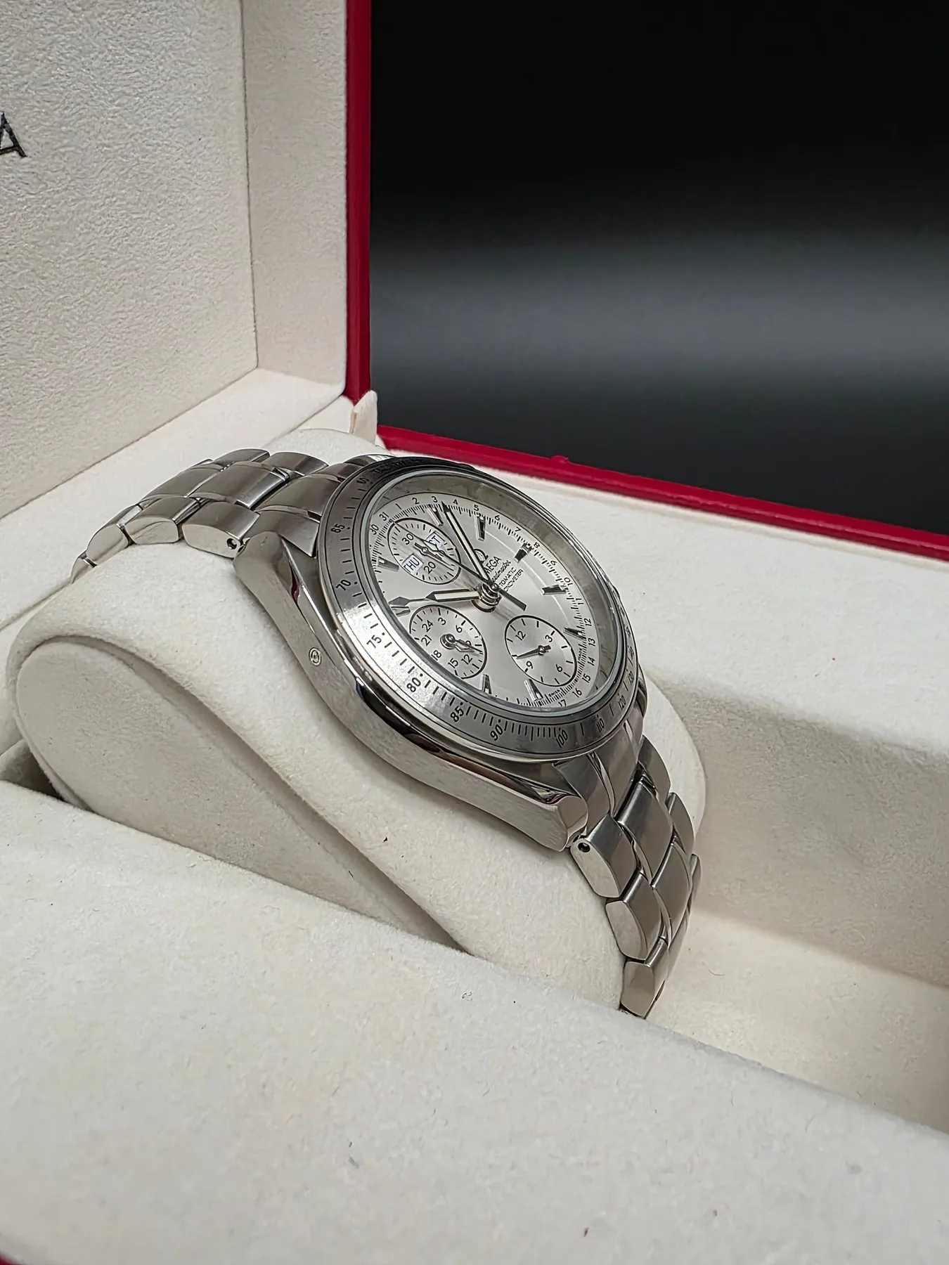 오메가 스피드마스터 크로노 데이데이트 40mm 실버판 스틸 2012 사진 5
