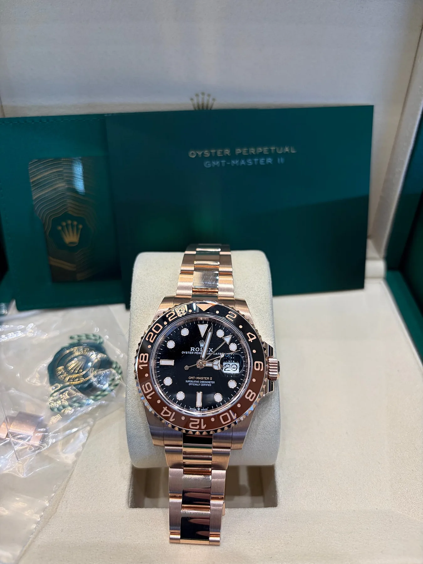 롤렉스 GMT 마스터2 126715 루트비어 금통 2026 사진 7