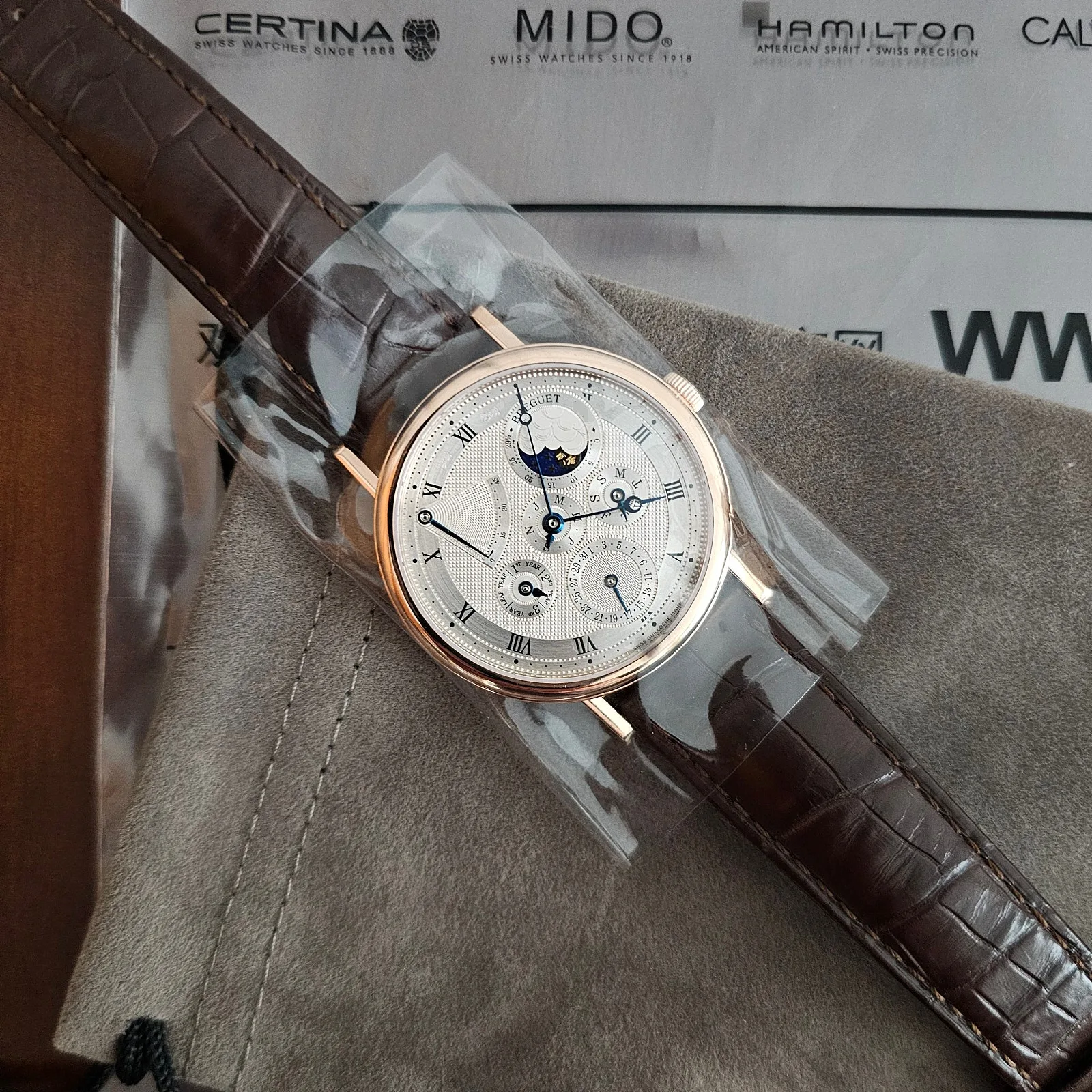 브레게 Classique Quantième Perpétuel ref. 5327BR/1E/9V6 2013 사진 1